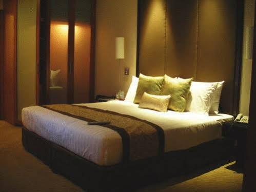 Minh Quan Hotel Bao Loc Bagian luar foto
